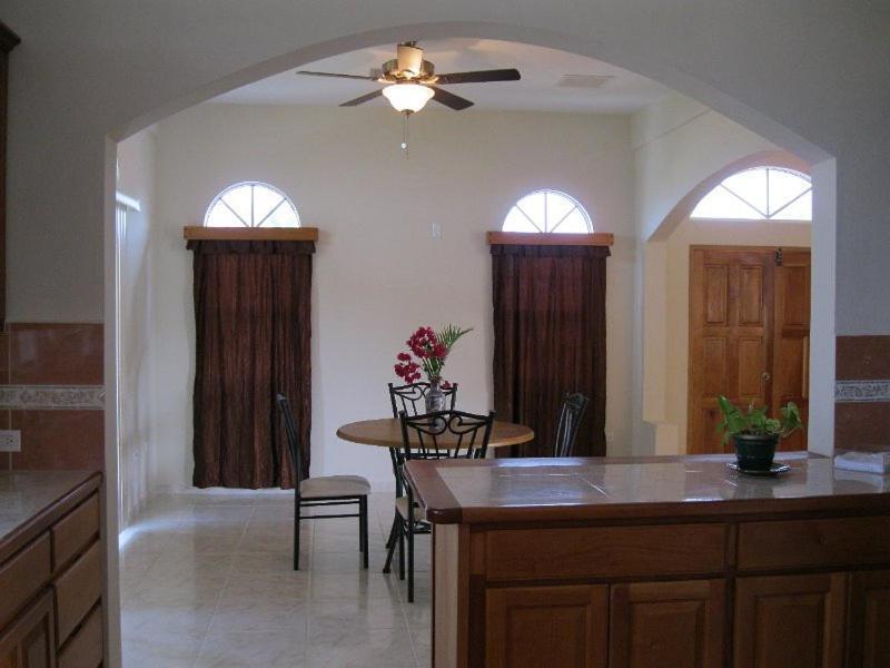 Villa San Juan Belmopán Exterior foto